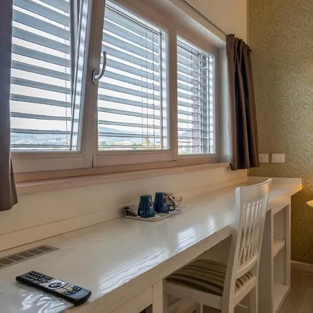 Guest house Nuova Opera 2*